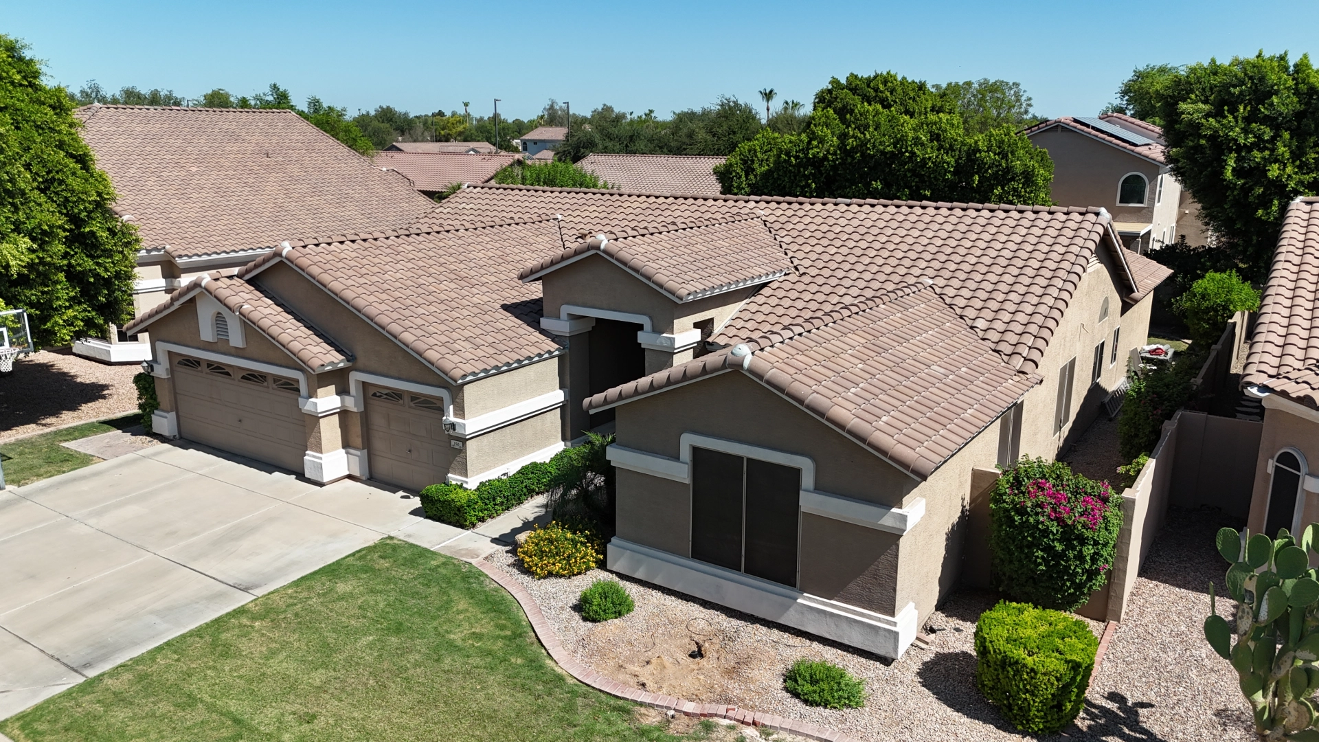 Roofing services in Mesa Arizona